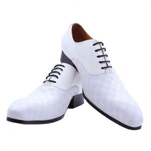 Chaussures de soirée noires et blanches à bout pointu pour mariage, style britannique original pour hommes - Product Image 1