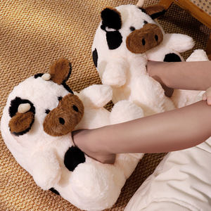 Nouvelle conception, vente en gros, pantoufles de créateur à semelle souple, doublure en peluche, pantoufles de luxe pour femmes avec matériaux de haute qualité - Product Image 4