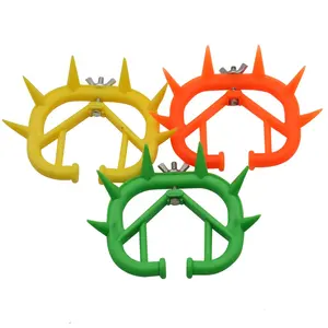 Dispositivo de destete de becerro de plástico, color verde, amarillo, naranja, nariz de vaca, espina, nariz de becerro, espina, nariz de ganado, destete - Product Image 1