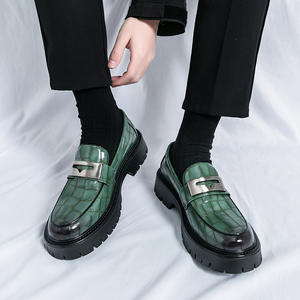 Nuevos Zapatos Oxford de Cuero para Hombre, Estilo Británico Casual de Lujo, Hechos a Mano, Impermeables, Color Verde Perenne, Cerrados, Sin Cordones, Formales, para Boda u Oficina - Product Image 3