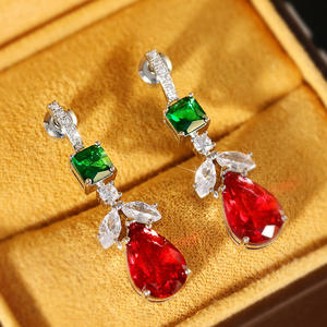 Orecchini Pendenti E2515 in Oro Bianco con Rubino Taglio a Pera, Gioielli Classici da Donna per Feste - Product Image 5