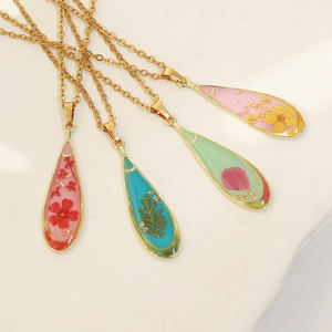 Kalung liontin Resin mawar baja tahan karat buatan tangan perhiasan bunga epoksi Resin kalung bunga padat untuk pasangan wanita - Product Image 1