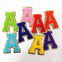 Patchs personnalisés en cuir PU brodés de l'alphabet à paillettes de 5/6/7cm patchs en chenille pour lettres thermocollantes pour vêtements et uniformes
