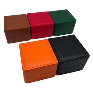 Caja de Reloj de Cuero PU de Lujo con Logotipo Personalizado - Opciones Multicolor, Textura de Grano de Lichi, Diseño de Marco Sólido para Almacenamiento de Relojes - Product Image 4