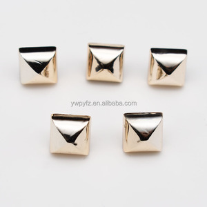 Bán buôn số lượng lớn Vàng <span class=keywords><strong>ABS</strong></span> Electroplated Nhựa Kim tự tháp hình vuông nút, yurt tay-may nút - Product Image 5