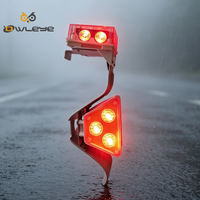 Lumière de garde-corps solaire pour PC avec film réfléchissant prismatique haute intensité, protection IP66 pour la sécurité des courbes et des tunnels