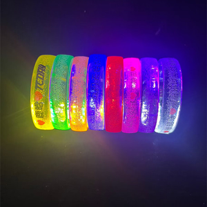 Pulsera Acrílica Luminosa LED, Accesorios para Ambiente de Conciertos y Bares, Pulsera Fluorescente con Diseño de Etiqueta, Personalización al por Mayor - Product Image 2