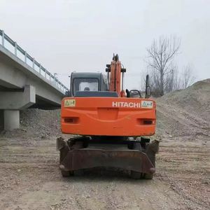 Excavadora de Ruedas Hitachi ZX100 ZX120 ZX130 de 13 Toneladas de Segunda Mano en Buen Estado con Motor, Caja de Cambios, Bomba e Inspección en Video - Product Image 4