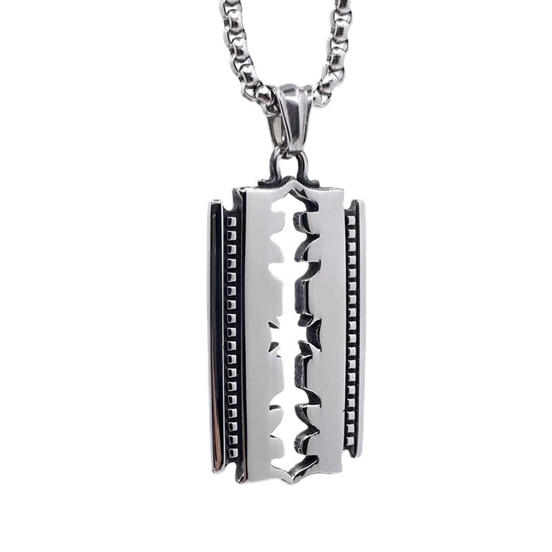 Pendentif avec une chaîne de 60 cm de long
