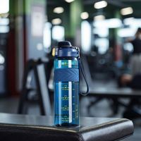Botella de Agua Deportiva de Plástico Ecológica de 32 oz, No Tóxica, Libre de BPA, Tapa Antiderrames con Sistema de Apertura con un Clic
