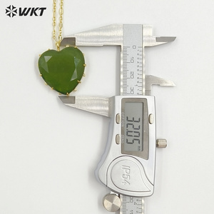 WT-N1525 Maravilloso Collar <span class=keywords><strong>de</strong></span> Cadena Delgada Dorada con Colgante <span class=keywords><strong>de</strong></span> Corazón con Piedras <span class=keywords><strong>de</strong></span> Colores para Fiestas <span class=keywords><strong>de</strong></span> Baile, Joyería a Juego - Product Image 4