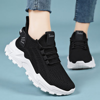 Mode d'été pour femmes rétro Forrest Gump Style coréen baskets nouvelle exportation maille respirant semelle épaisse chaussures avec fermeture à lacets