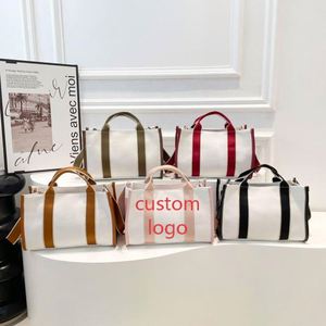 Sac à main pour femme en toile écologique avec logo personnalisé, sac fourre-tout de créateur, sac bandoulière de haute qualité - Product Image 1