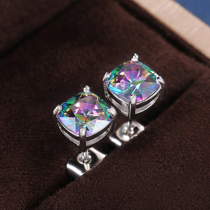 Orecchini a perno quadrati con zirconi freschi, gioielli versatili per l'uso quotidiano da donna - Product Image 6