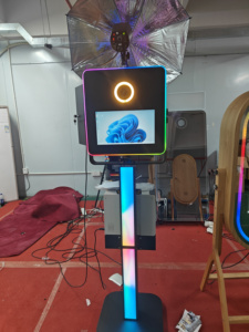 Cabina Fotografica a Specchio Digitale, Photobooth con <span class=keywords><strong>Photoshop</strong></span>, Box Selfie per Matrimoni, Compleanni ed Eventi - Product Image 2