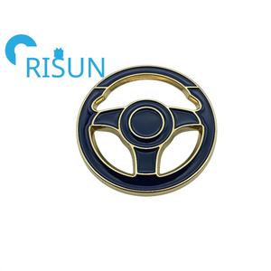 Épingles à revers en émail personnalisées en gros, mignonnes, en forme de volant de course, cadeau pour les amateurs de voitures, épingles, broches, badges en émail métallique - Product Image 2