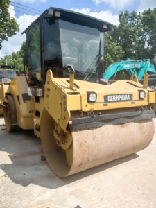 Originele Tweedehands Kat 534d Dubbele Trommelrol, Lage Uren. Caterpillar 534d Verdichtingsapparatuur Te Koop - Product Image 2