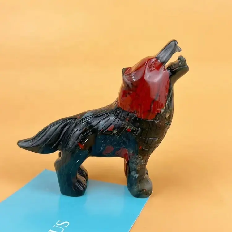 Polished Natural Gemstone Animal Crystals Crafts Carving Wolf Blood Stone Wolf for Decoration