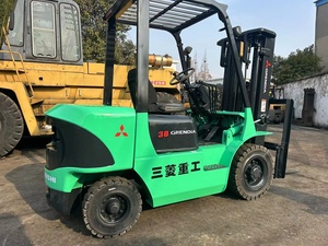 Chariot élévateur diesel d'occasion Toyota MITSUBISHI FD30 FD50 de 2,5/3/4/5/7/10/15/16/25/30 tonnes avec trois mâttes, à vendre à Shanghai - Product Image 4