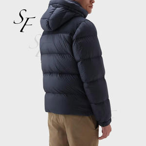 Chaqueta de plumón para <span class=keywords><strong>hombre</strong></span> de poliamida y <span class=keywords><strong>ganso</strong></span> para exteriores de estilo callejero informal de gran tamaño con logotipo personalizado Otoño Invierno gran oferta - Product Image 2