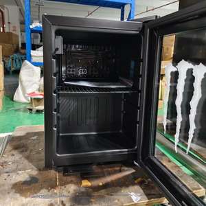 Mini réfrigérateur <span class=keywords><strong>Monster</strong></span> Energy 21L avec lumière LED - Product Image 3