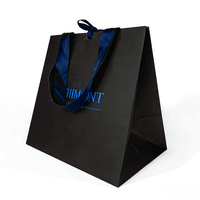 Sacs en papier noir de luxe pour cadeaux, emballages de vêtements, sacs de shopping européens biodégradables et recyclables pour les petites entreprises