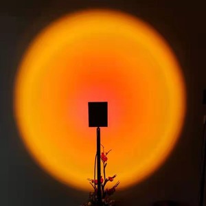 Lampadaire avec projection Coucher de soleil rouge Éblouissant bleu aube LED Contrôle tactile Éclairage d'ambiance domestique - Product Image 2