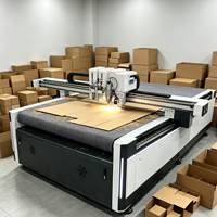 Machine de découpe CNC haute épaisseur pour panneaux alvéolaires en carton ondulé jusqu'à 50 mm