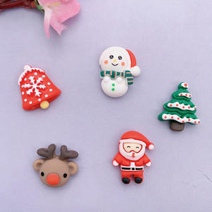 Vente en gros DIY coques de téléphone Accessoires vestimentaires Modèles de Père Noël en résine de Noël pour Collection d'accessoires d'Halloween - Product Image 4