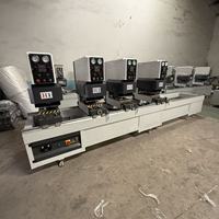 Machine de soudage sans soudure haute précision à quatre têtes pour portes et fenêtres en PVC/UPVC