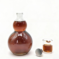 Carafe rétro-innovante de style chinois en forme de gourde en verre blanc transparent de 500 ml avec bouchon en liège pour la tequila et les fêtes du thé