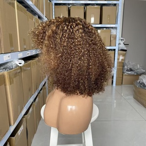 Farbenfrohe 4/30 Maschinengefertigte Echthaar-Elfenlockenperücke, Super Double Pull Locken, 280% Dichte, Transparente Lace-Front-Perücke - Product Image 4