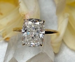 Bague de fiançailles en moissanite taille coussin, Bague de fiançailles avec halo caché, Solitaire taille coussin, Coussin en or massif, Bague de demande en mariage. - Product Image 6