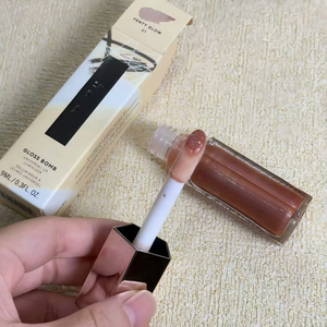 Brillo Labial de 9 Colores con Alto Brillo, 9 ml, Hidratante, Voluminizador, Luminizador Labial de Larga Duración, Acabado Espejo, No Pegajoso, para Todos los Tonos de Piel - Product Image 2