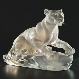 Ornement de guépard en cristal personnalisé sculpté à la main coffrets cadeaux de décoration intérieure avec logos autres produits d'artisanat en cristal - Product Image 4
