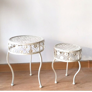Ensemble de deux tabourets floraux rétro de style européen, support de <span class=keywords><strong>plantes</strong></span> en pot de type lierre vert, combinaison vieillie <span class=keywords><strong>pour</strong></span> <span class=keywords><strong>d</strong></span>écoration de niveaux <span class=keywords><strong>d</strong></span>'<span class=keywords><strong>escalier</strong></span> - Product Image 3