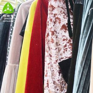 Contenitore all'ingrosso scarpe Bundle vestiti usati balla scegliere da corea del sud abbigliamento usato Bundle - Product Image 4