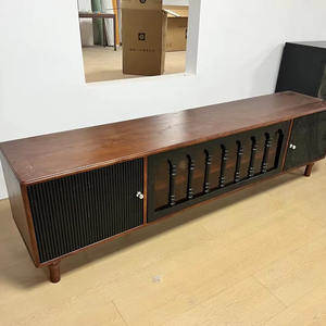 Mueble de TV de Gran Capacidad para Sala de Estar, Soporte de TV de Madera Sólida, Centro de Entretenimiento Retro de Mediados de Siglo, Gabinete con Puertas de Panel Elevado - Product Image 1