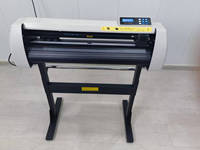 Plotter de Corte de Vinilo Automático de Alta Precisión Lisbet LB720 de 28 Pulgadas (720 mm) con Tamaño Máximo de Corte de 620 mm y Resolución de 1280x960