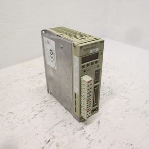 Servomoteur PLC SGDH-01AE <span class=keywords><strong>Dirve</strong></span> 200V IP1X 0-55*C SGDH01AE Produit sous garantie - Product Image 1