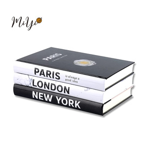 Decorazione Moderna per Tavolino da Caffè Set <span class=keywords><strong>di</strong></span> 3 <span class=keywords><strong>Libri</strong></span> con Pagine Bianche Decorazione Libro con Copertina Rigida - Product Image 1