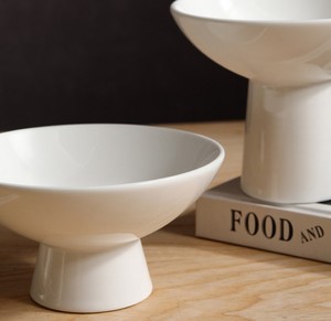 Piatto per Frutta in Ceramica Stile Corte, Ciotola Minimalista, Piatto per Tè e Snack da Ristorante, Coppa Creativa Semplice per Gelato - Product Image 4