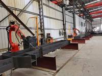 Station de travail robotisée de soudage intelligente à 8 axes montée sur rail avec PLC et servomoteur à boîte de vitesses, aucune programmation requise