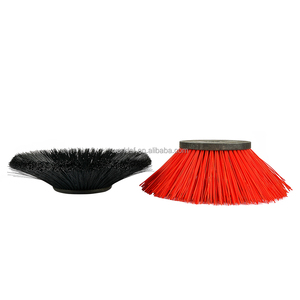 Brosses de balayeuse de route pondérable de <span class=keywords><strong>plaquette</strong></span> de <span class=keywords><strong>disque</strong></span> bon marché de haute qualité brosse de balayage de route de vente directe d'usine - Product Image 1