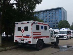 DONGFENG pataugeoire 4*4, sauvetage sur le terrain d'<span class=keywords><strong>ambulance</strong></span> tout-terrain - Product Image 4