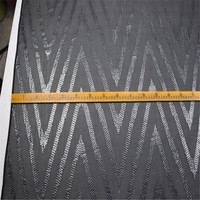 Westlicher Glänzender Trendiger Seiden-Metallic-Stoff Lurex Silber V Schwarzer Grundstoff Wunderbar für Rock Hose Hemd