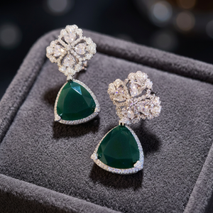Pendientes de Plata 925 con Baño de Rodio y Cristal Verde en Forma de Lágrima, Joyería de Lujo para Mujer - Product Image 4