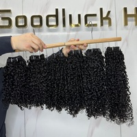 Extensions de cheveux humains bruts vietnamiens en gros, alignés sur les cuticules, super double drawn, bouclés style pixie, en lots