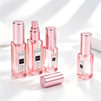 Flacon pulvérisateur de parfum carré en verre rose 4ml/5ml/10ml, avec logo personnalisé, sérigraphie, bouchon à vis, rechargeable, atomiseur de voyage portable