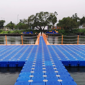 Vente en gros OEM - Pontons flottants modulaires en HDPE 500*500*400MM, <span class=keywords><strong>protection</strong></span> UV, étanches, capacité de charge 350kg/m - Product Image 1